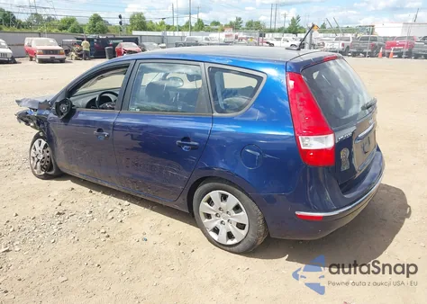 2011 Hyundai Elantra Touring Gls z USA, uszkodzony, nr VIN KMHDB8AE0BU108646